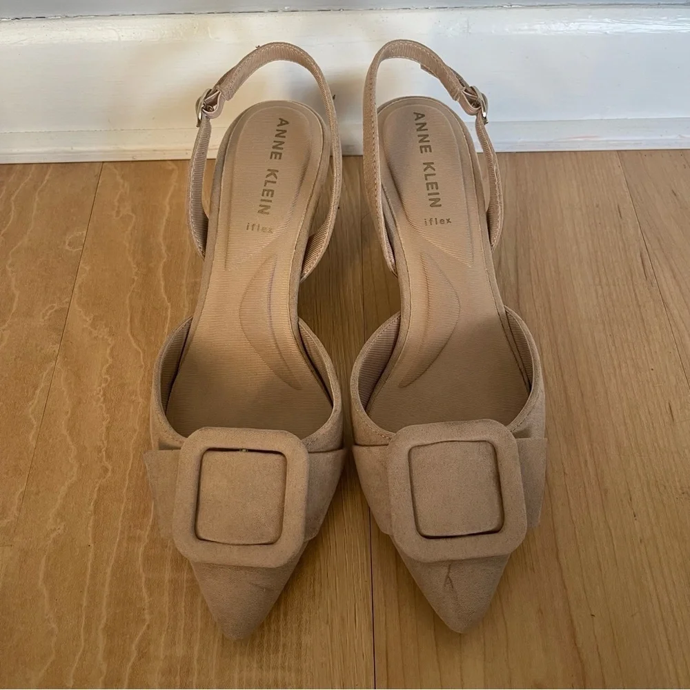 Anne Klein Tan Slingback Heels